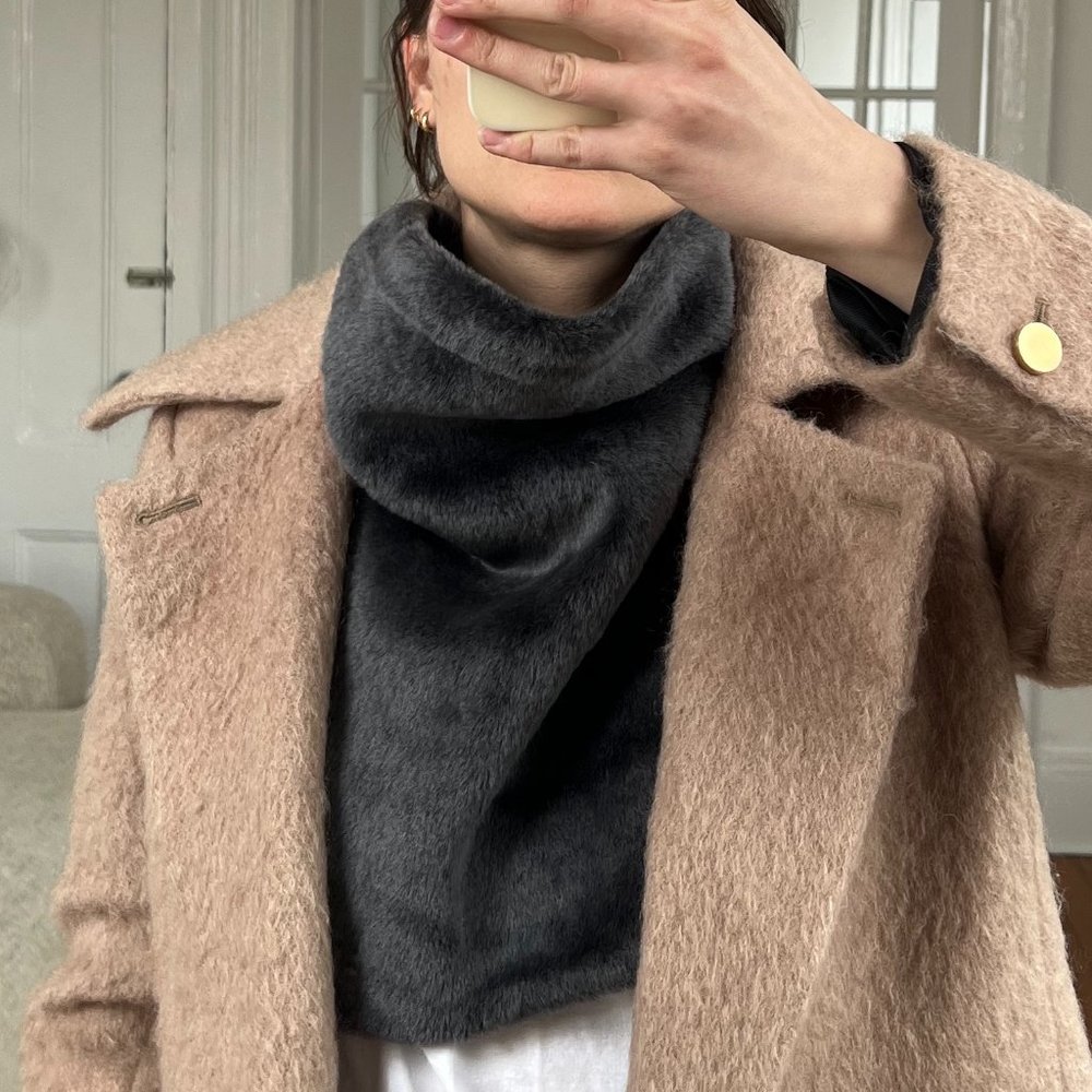 Club Monaco Cashmere & Shearling Snood NWT